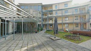 Gemeinschaftliche Aussenterrasse