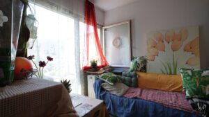 Balkontüre zur hellen Loggia