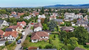 Großes Anwesen mit Südterrasse