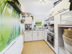 Schöne und praktische Küche