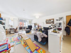 Viel Tageslicht im Wohnzimmer