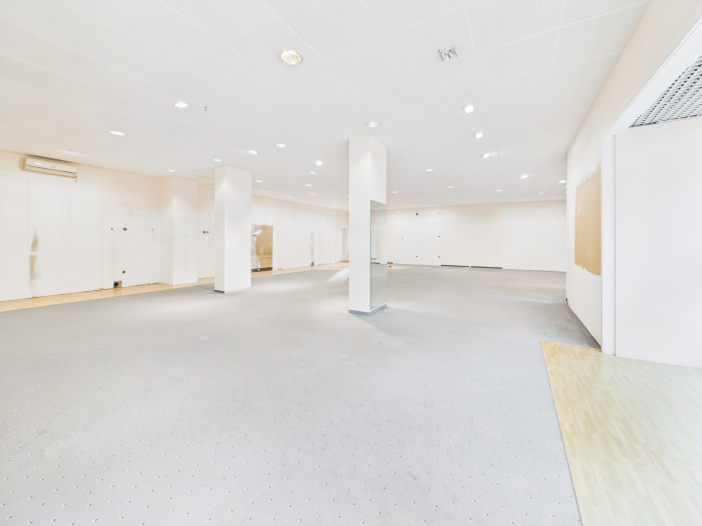 Großes Ladenlokal mit ca. 175 m²