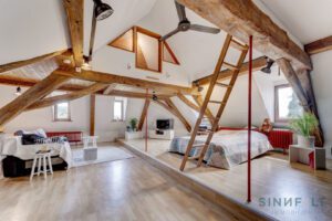 Viel Licht und Platz in Wohnung 2