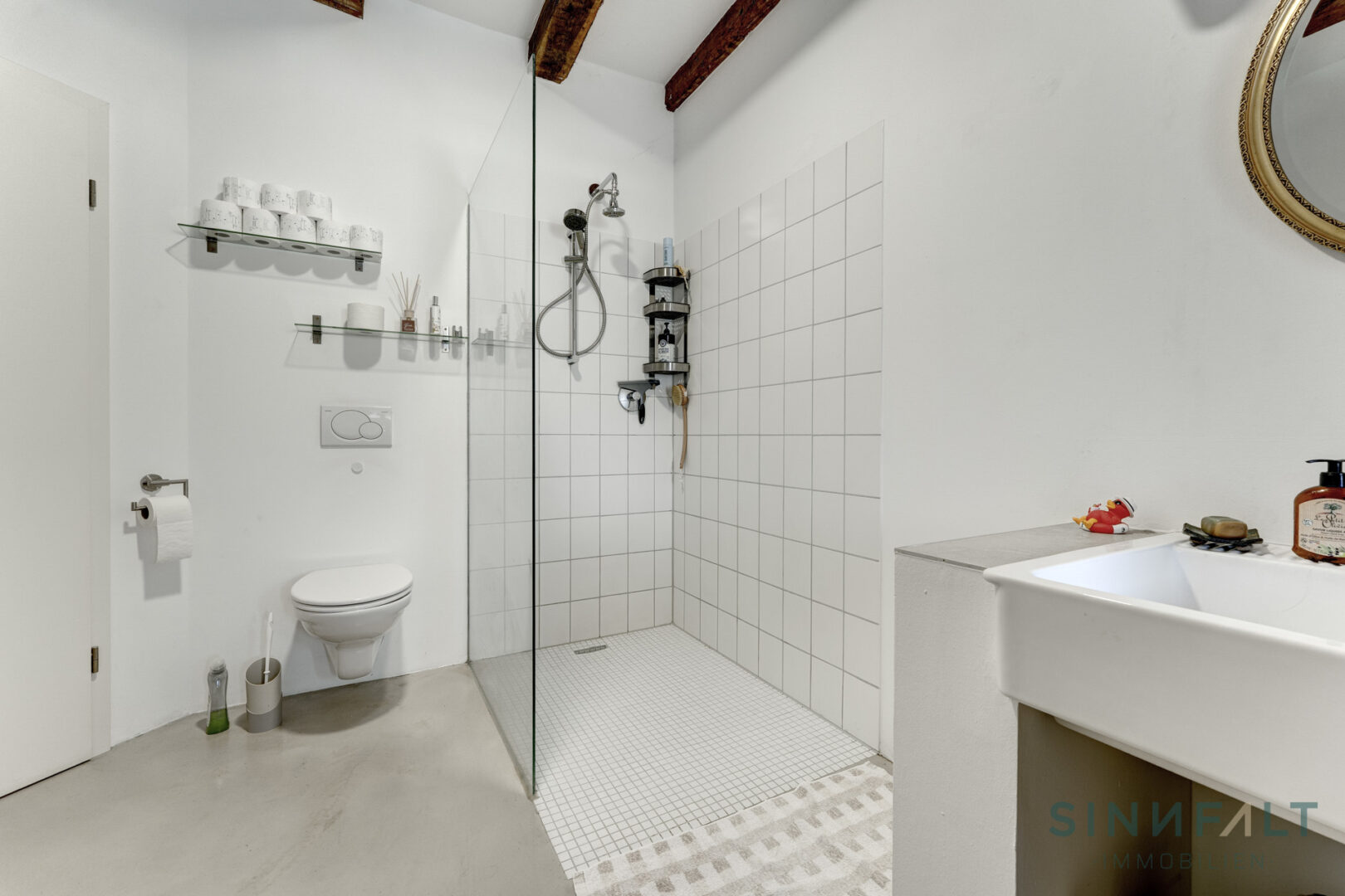 Modernes Bad Wohnung 3