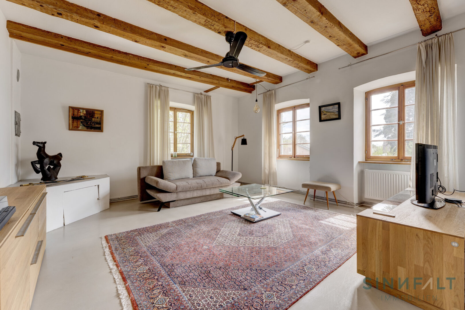 Helles Wohnzimmer Wohnung 3