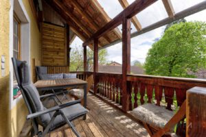 Balkon mit Blick ins Grüne