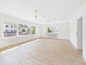 Lichtdurchflutetes Wohnzimmer - Erdgeschoss