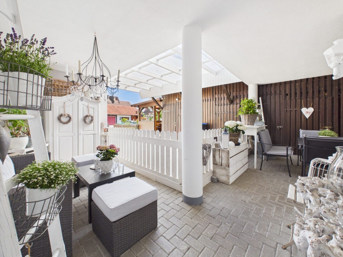 Gemütlicher überdachter Innenhof