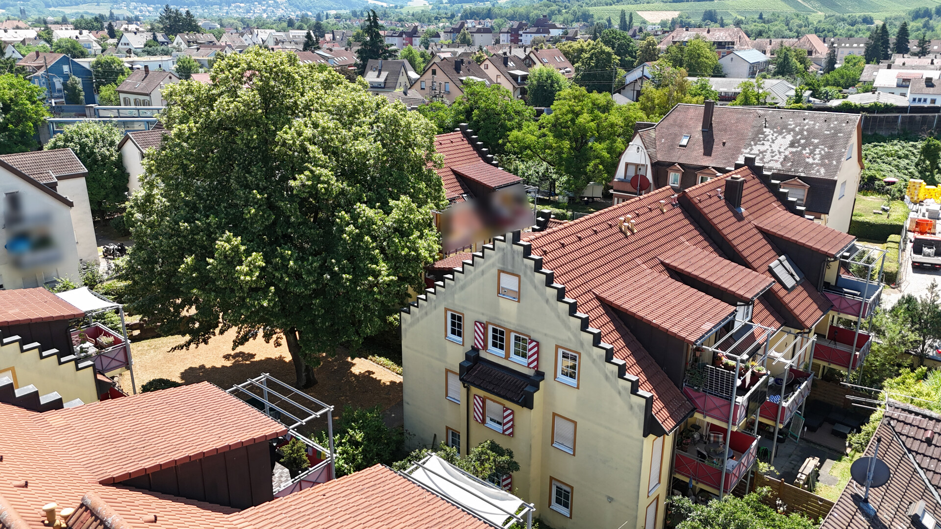 Grüne Wohnanlage "Lindenhof"
