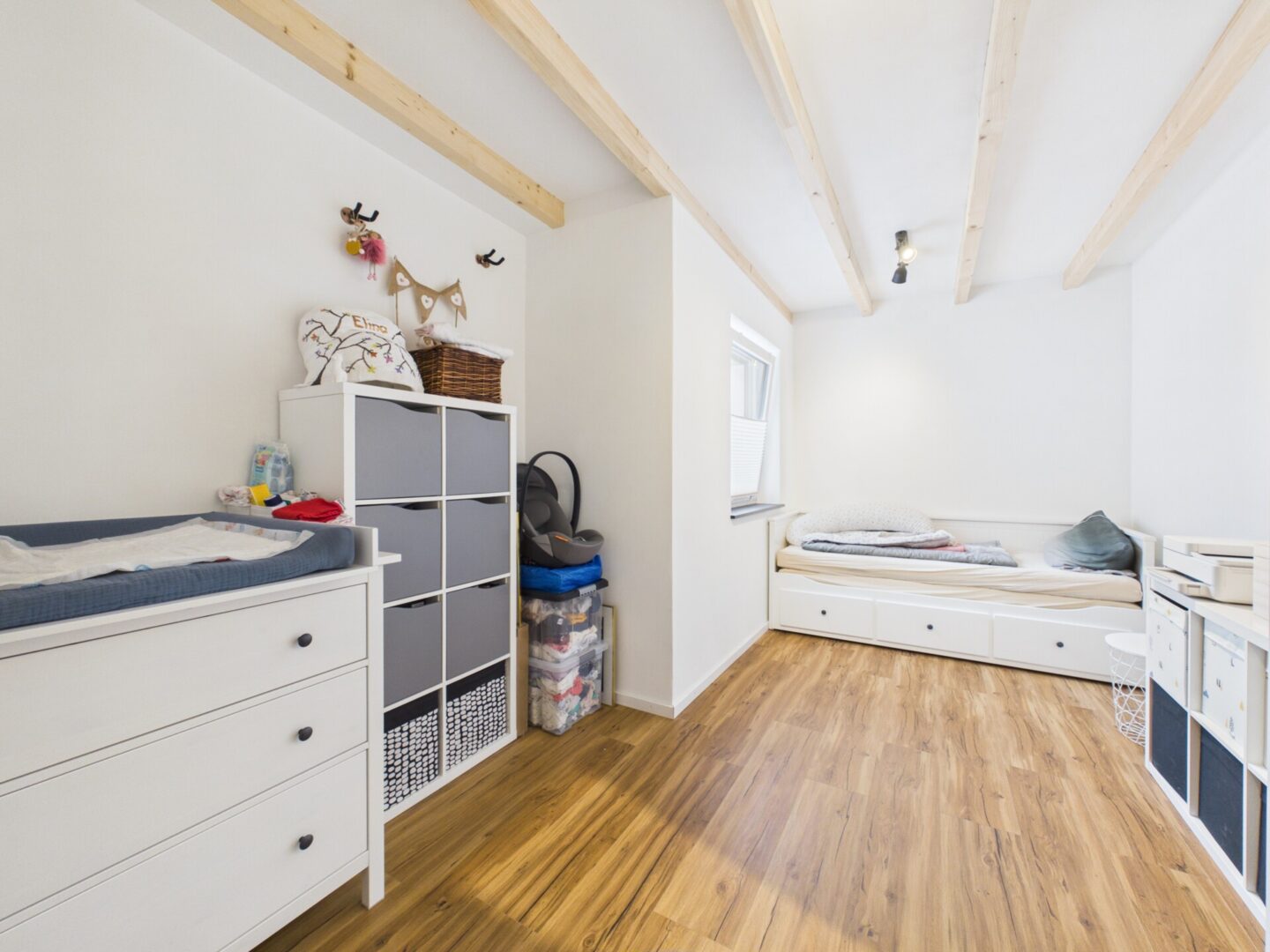 Vielseitig nutzbares Zimmer – ideal als Schlaf-, Kinder- oder Arbeitszimmer