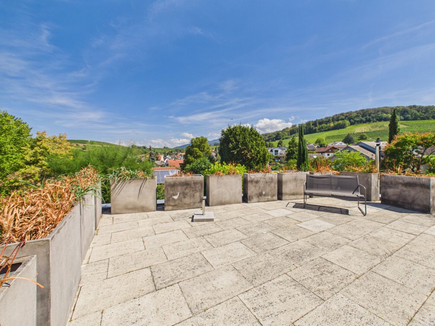 Terrasse auf der Gerätegarage