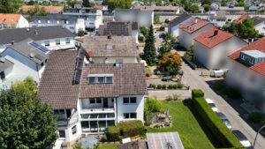 Haus mit großem Grundstück