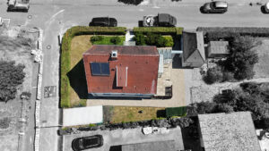 Einfamilienhaus mit Garten, Terrasse und Stellplatz